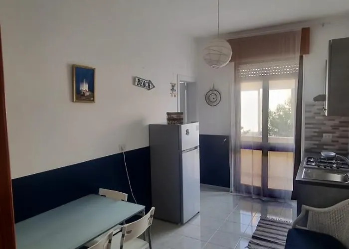 Il Girasole, Distante Solo 200 Mt. Reali Dal Mare * ليدو ماريني