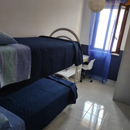 Apartment Il Girasole, Distante Solo 200 Mt. Reali Dal Mare Lido Marini